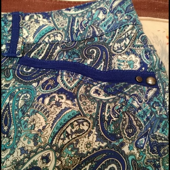 NWOT  Skort size 16 by Intro with 2% Spandex - Picture 13 of 16